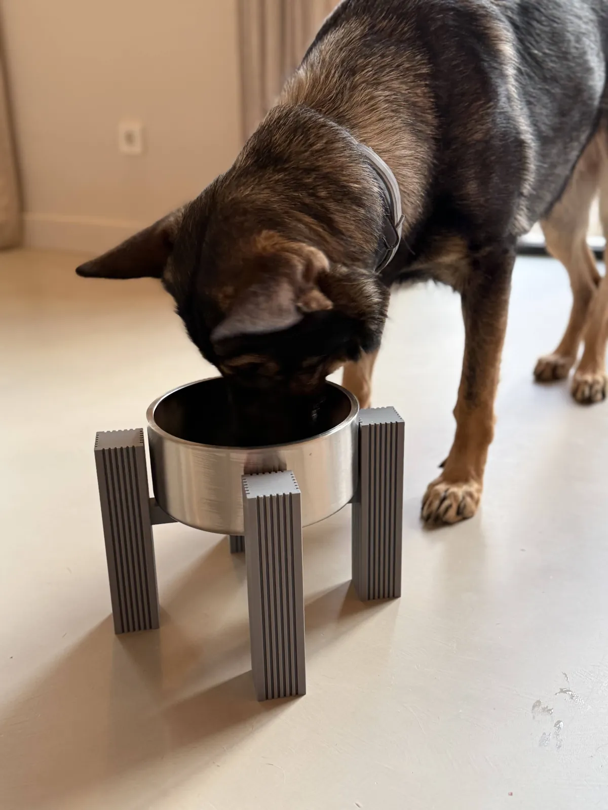 Fluted 3D printed plant stand